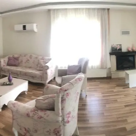 Dogus Konaklama Kuşadası